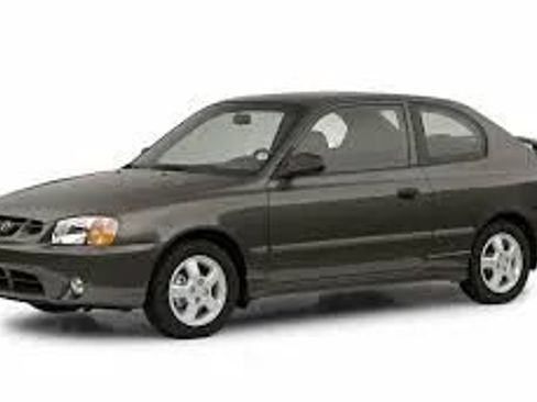 Used 2002 Hyundai Accent GS FWD image 1