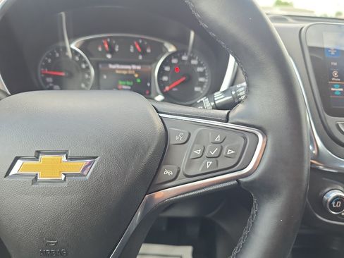 Used 2024 Chevrolet Equinox LT FWD image 21