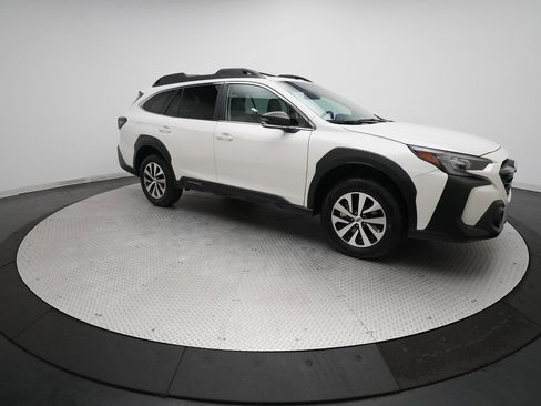 Certified 2025 Subaru Outback Premium w/ Popular Package #1A image 13