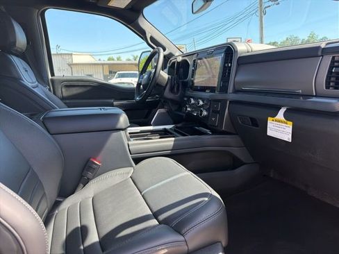 New 2025 Ford F250 Platinum AWD/4WD image 17