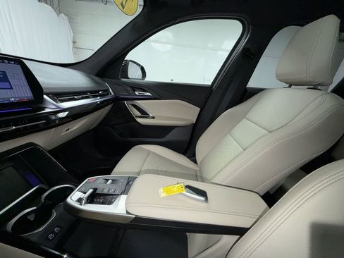 Used 2025 BMW X1 xDrive28i w/ Technology Package AWD/4WD image 22