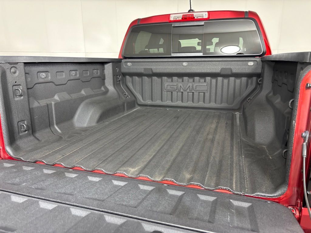 Used 2025 GMC Canyon AT4 w/ AT4X Package AWD/4WD image 12