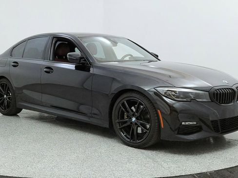 Used 2022 BMW 330i Sedan w/ M Sport Package image 7
