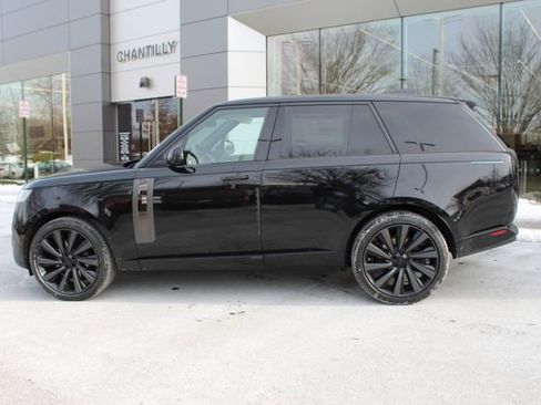 New 2026 Land Rover Range Rover SV image 5