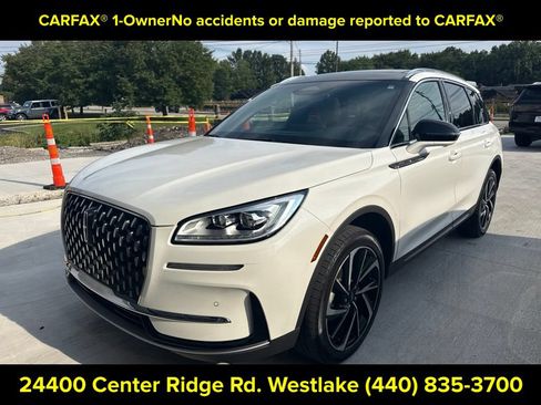 Used 2023 Lincoln Corsair Reserve w/ Equipment Group 201A AWD/4WD image 2