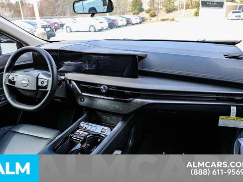 Certified 2025 Nissan Murano SV image 58