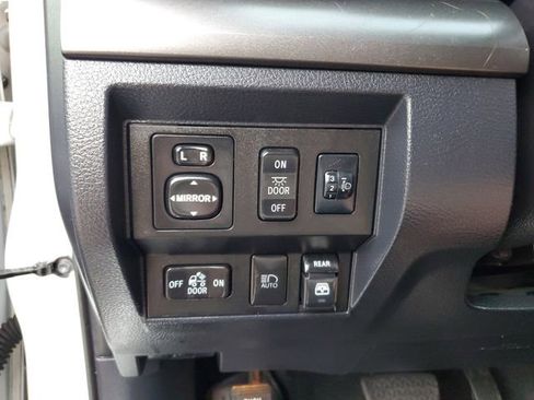 Used 2019 Toyota Tundra SR5 image 30