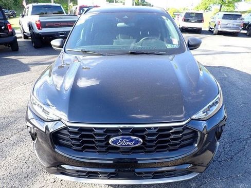 Certified 2023 Ford Escape ST-Line w/ Equipment Group 301A FWD image 9