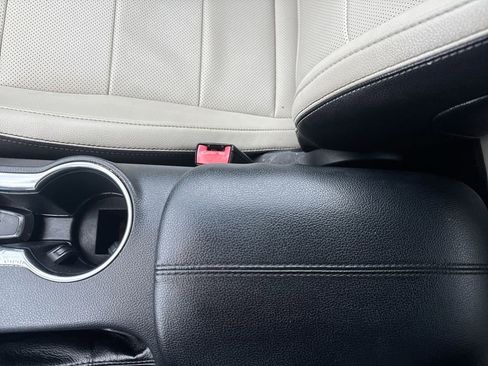 Used 2022 Ford Mustang Premium image 24