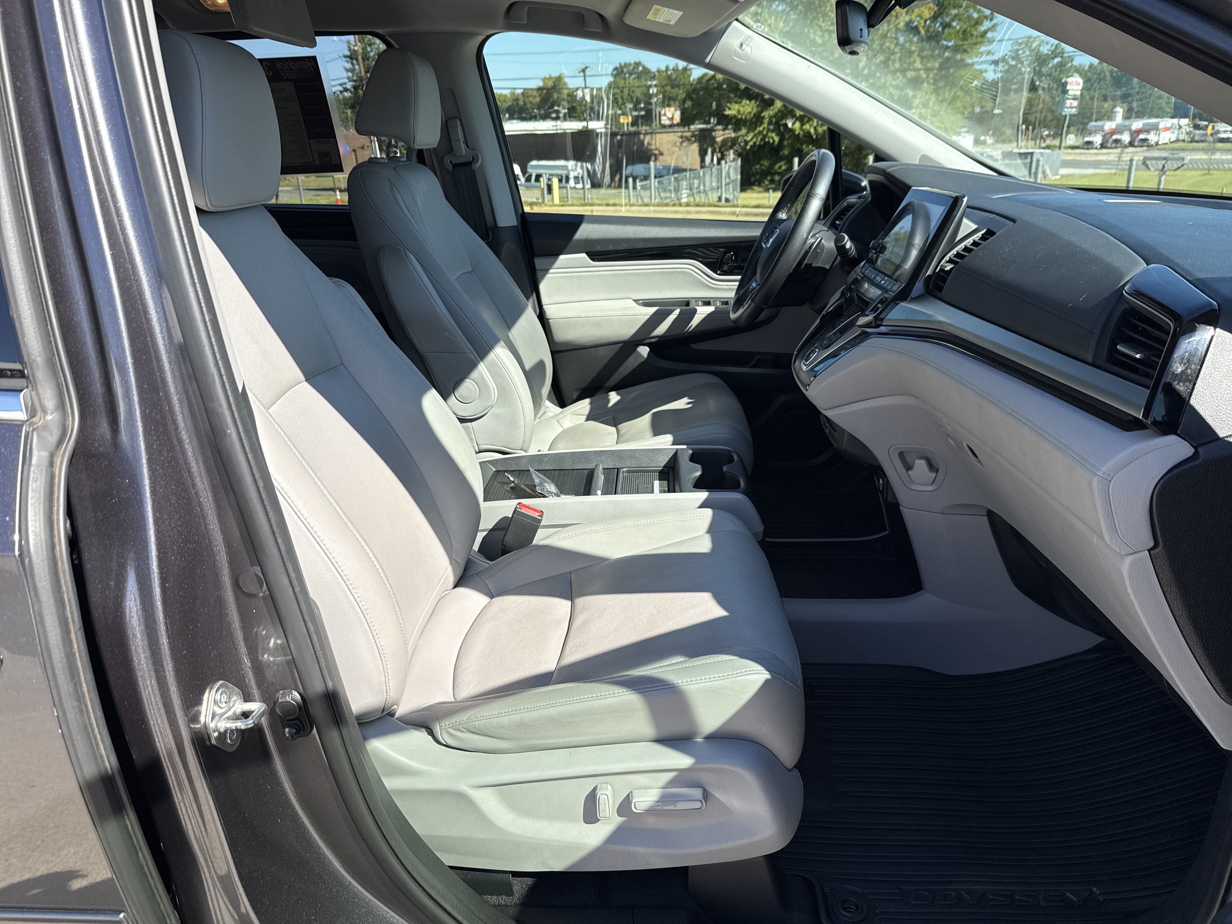 Used 2019 Honda Odyssey Elite image 36