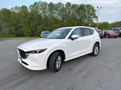 Used 2024 MAZDA CX-5 AWD 2.5 S w/ Preferred Package image 3