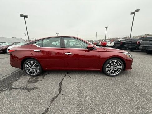 New 2025 Nissan Altima 2.5 SL image 4