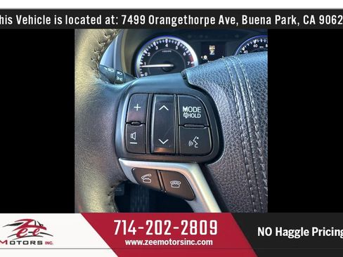 Used 2016 Toyota Highlander XLE AWD/4WD image 33