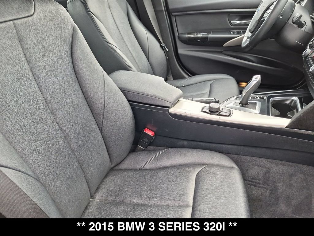 Used 2015 BMW 320i Sedan RWD image 22