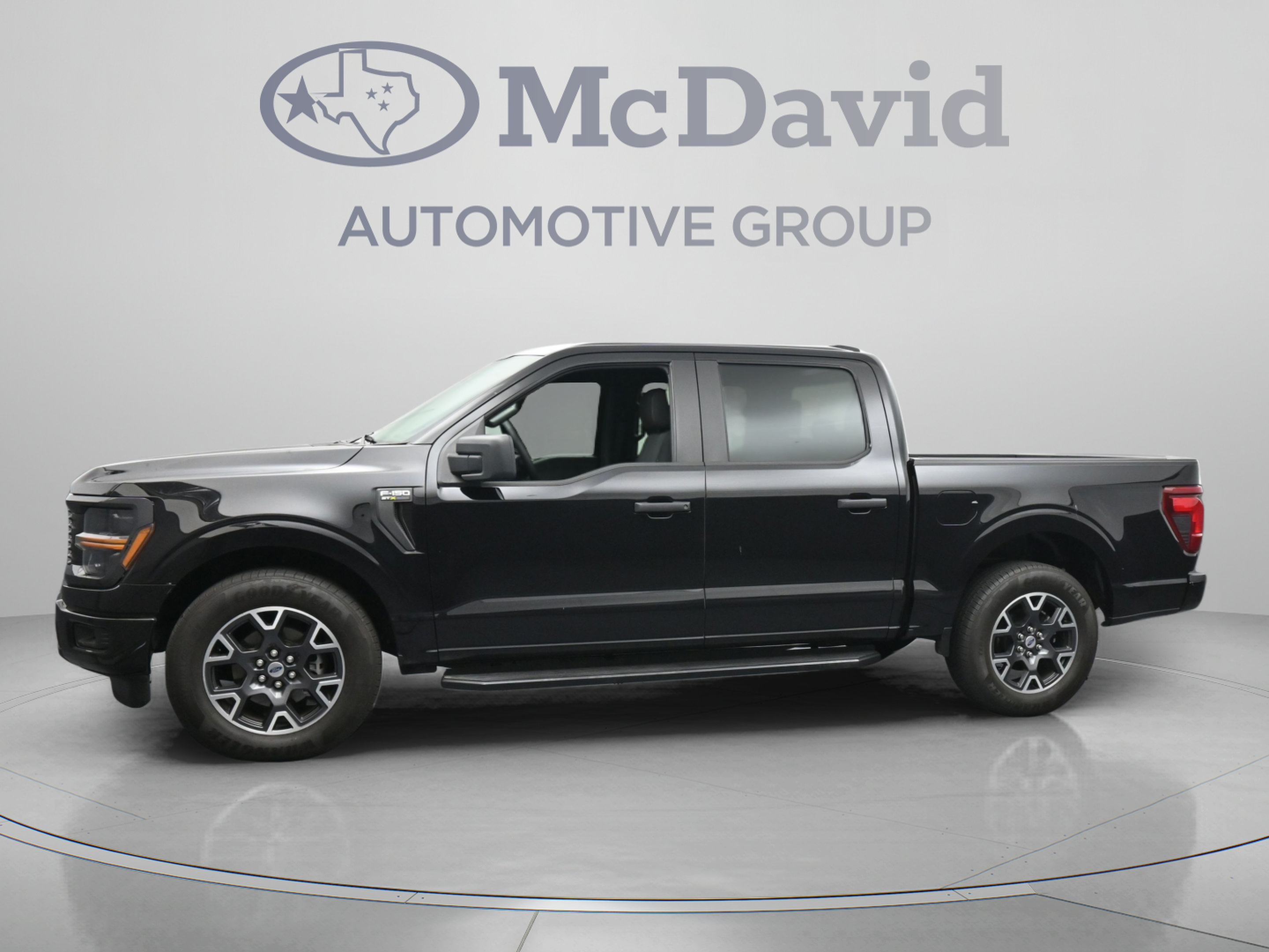 Used 2025 Ford F150 STX w/ Equipment Group 200A RWD image 5