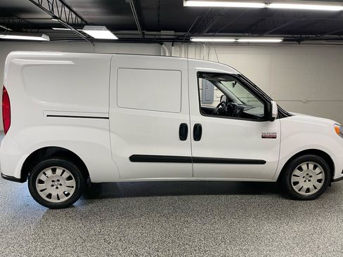 Used 2019 RAM ProMaster City Tradesman SLT FWD image 4