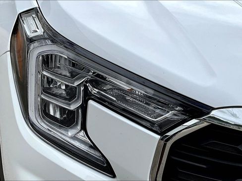 Used 2023 GMC Terrain SLE w/ Driver Convenience Package image 30