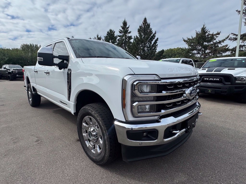 Used 2024 Ford F350 4x4 Crew Cab Super Duty image 6