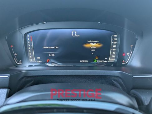 Used 2025 Honda Pilot Black Edition image 16