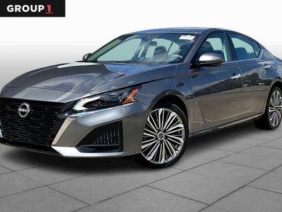 Used 2025 Nissan Altima 2.5 SL