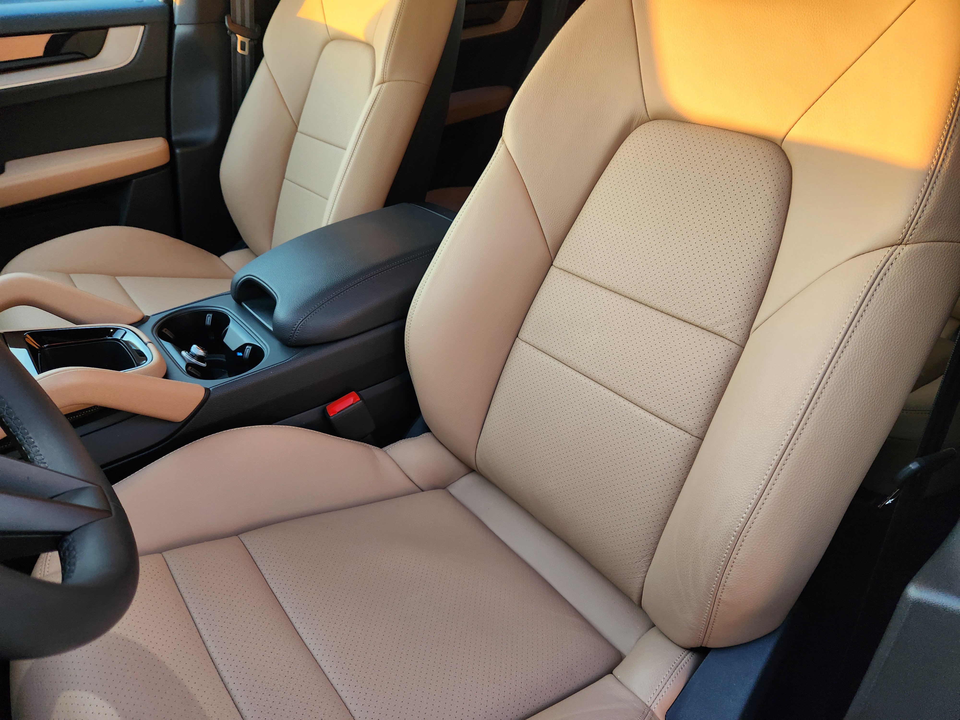 Certified 2026 Porsche Cayenne AWD/4WD image 6