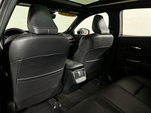 Certified 2023 Toyota Crown Limited image 22