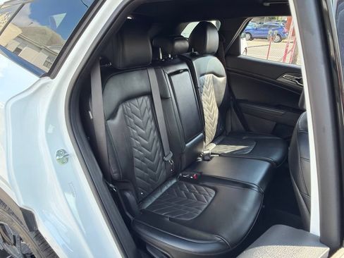 Used 2025 Kia Sportage X-Line AWD/4WD image 15