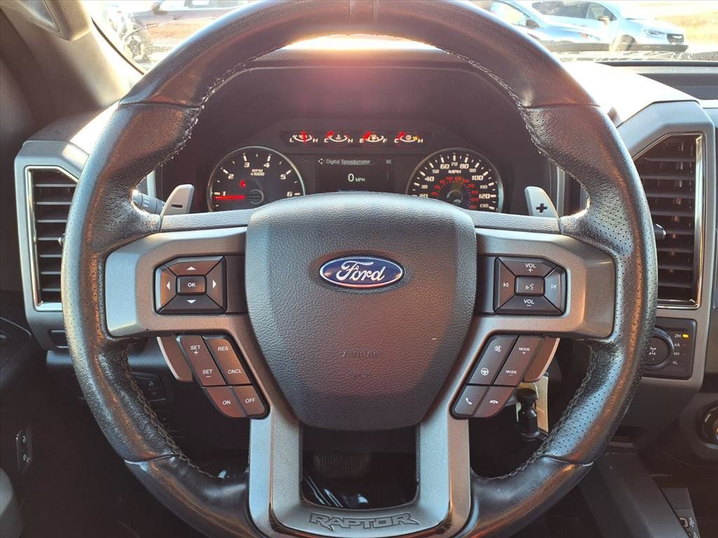 Used 2019 Ford F150 Raptor AWD/4WD image 17