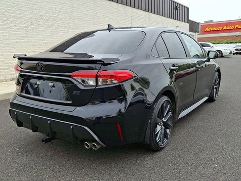 Certified 2025 Toyota Corolla SE w/ SE Premium Package FWD image 6