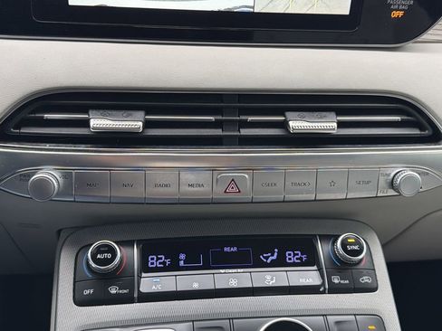 Used 2022 Hyundai Palisade Calligraphy image 6