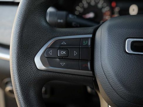 Used 2024 Jeep Compass Sport image 14