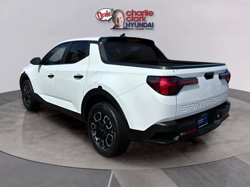Certified 2024 Hyundai Santa Cruz SEL FWD image 3