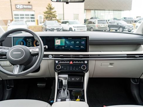 New 2026 Hyundai Tucson SEL image 16