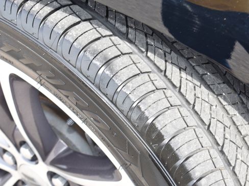 Used 2018 Dodge Charger GT image 11