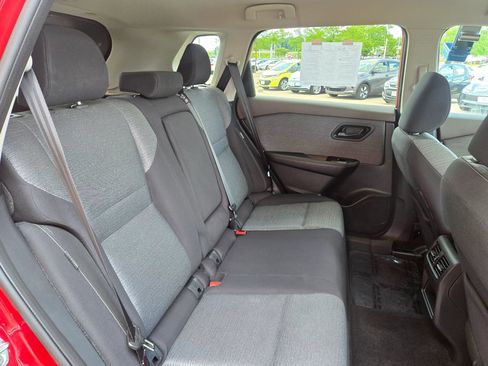 Used 2021 Nissan Rogue S FWD image 8