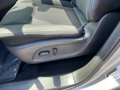 Used 2019 Nissan Pathfinder SV w/ Cargo Package AWD/4WD image 18