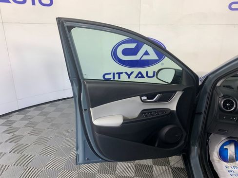 Used 2022 Hyundai Kona Limited FWD image 14