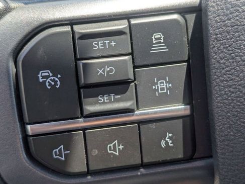 Used 2023 Ford F150 Lariat w/ Equipment Group 502A High AWD/4WD image 17