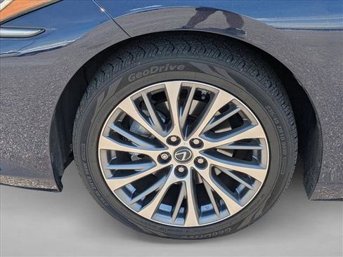 Used 2020 Lexus ES 350 w/ Premium Package FWD image 10