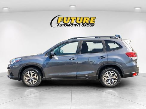 Used 2022 Subaru Forester Premium AWD/4WD image 7