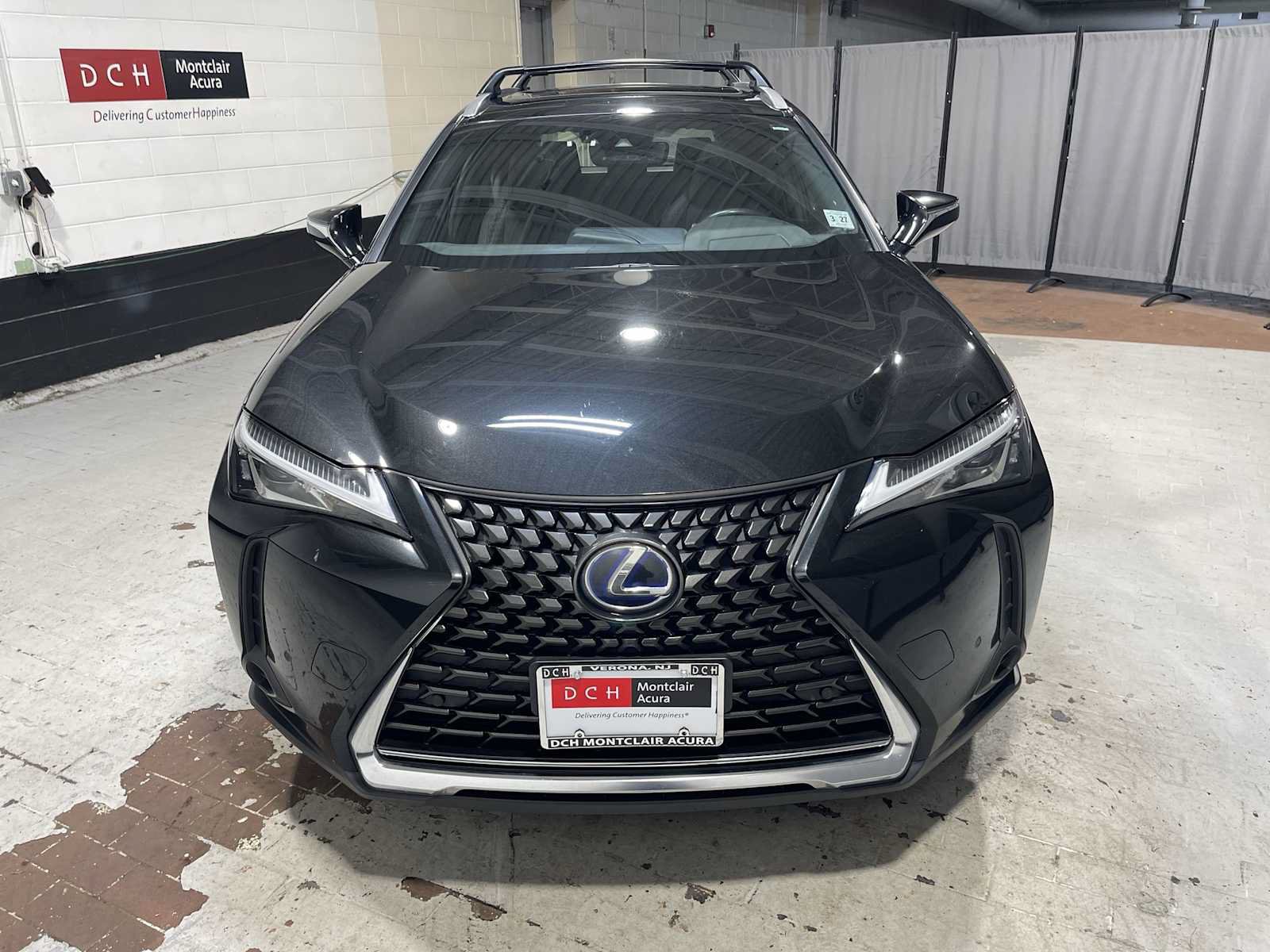 Used 2022 Lexus UX 250h w/ Premium Package AWD/4WD image 6