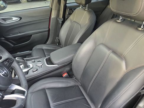 Used 2024 Alfa Romeo Giulia Sprint image 20