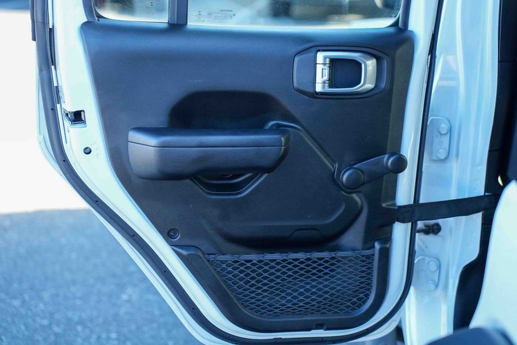 Used 2023 Jeep Wrangler Unlimited Sport AWD/4WD image 16
