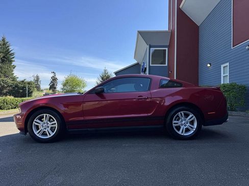 Used 2012 Ford Mustang Coupe RWD image 10