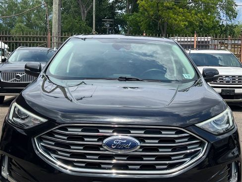 Used 2022 Ford Edge Titanium AWD/4WD image 14