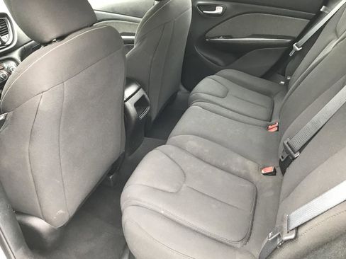Used 2013 Dodge Dart SXT FWD image 16