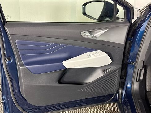 Used 2023 Volkswagen ID.4 Pro S image 10