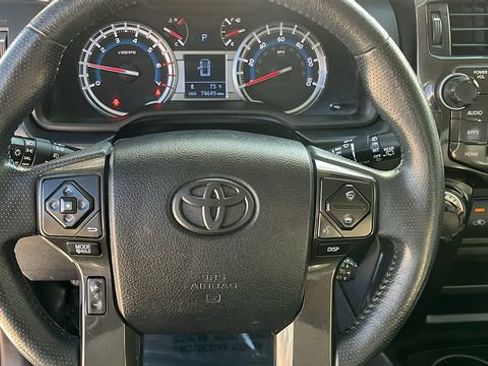 Used 2019 Toyota 4Runner TRD Off-Road Premium AWD/4WD image 7