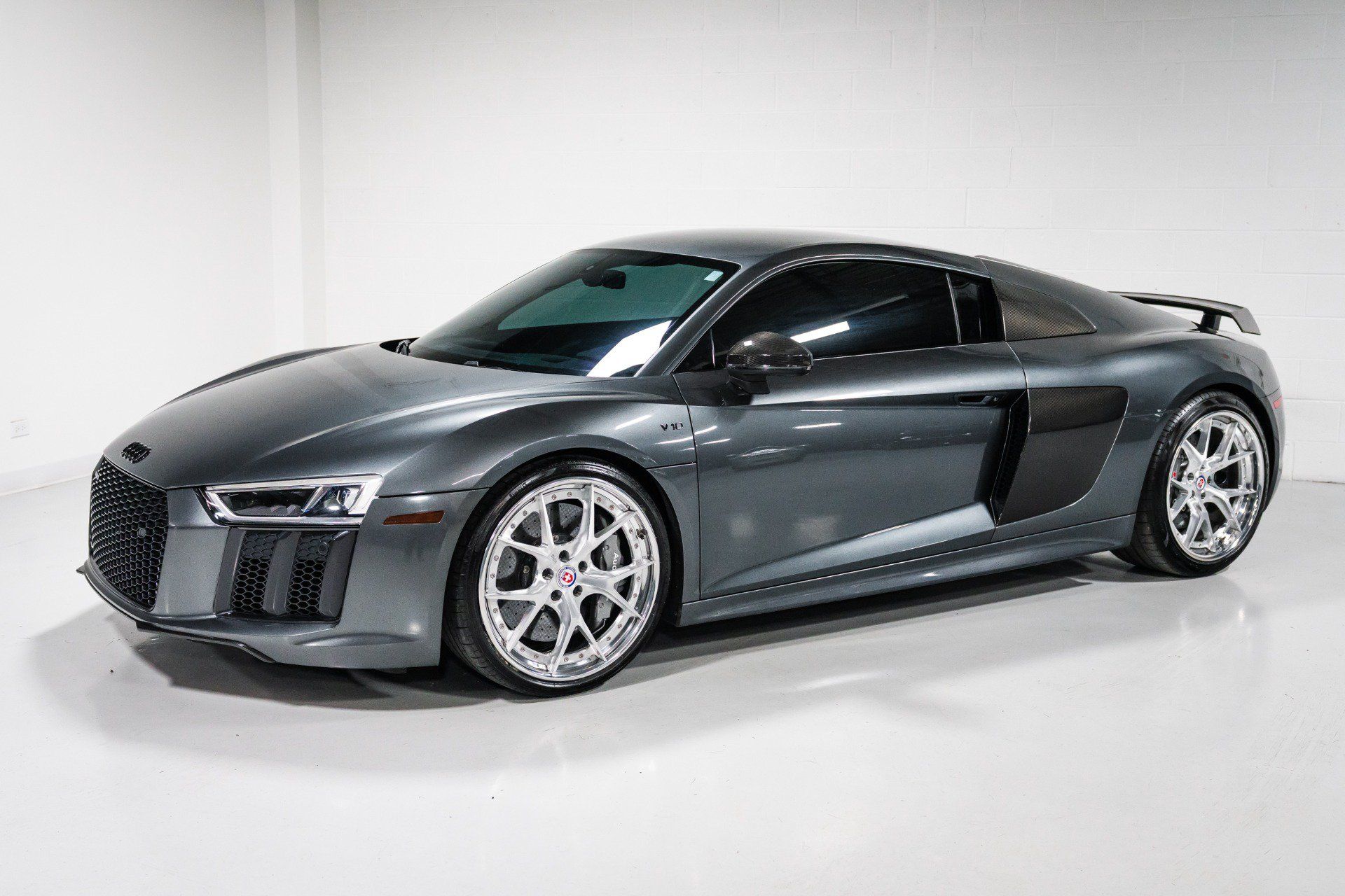 Used 2018 Audi R8 V10 plus AWD/4WD image 7