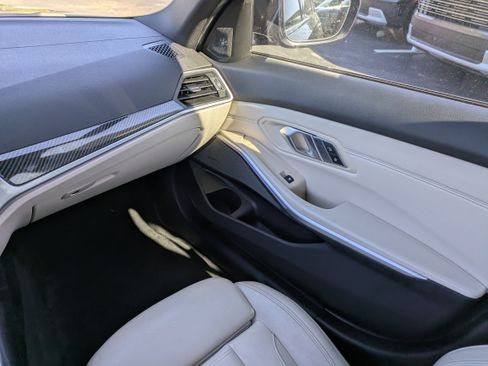 Used 2020 BMW M340i w/ Premium Package image 17